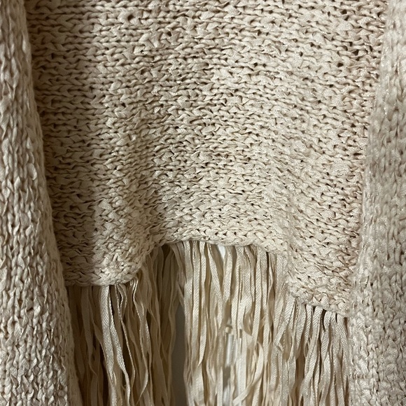 BCGB Maxaria XS sweater fringe coverup - Picture 2 of 7
